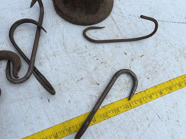 Pulleys, S Hooks, Screw Jack