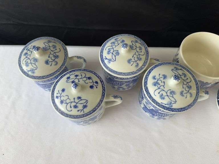 (6) Blue and White Patterned Cups