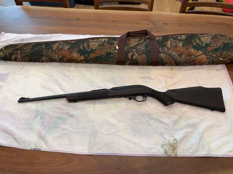 Marlin Model T-95 .22 LR With Case no clip