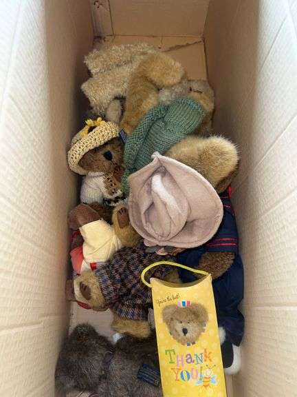Assortment of Boyd’s Bears