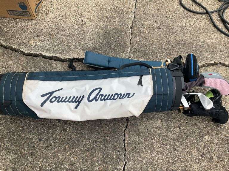 Silver Scot Golf Bag with Clubs