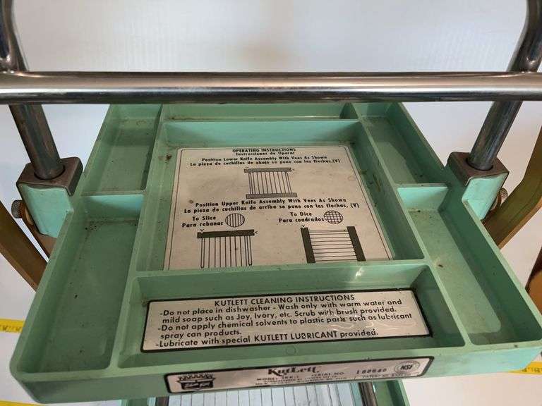 KutLett Model SKK-1 Lettuce Cutter