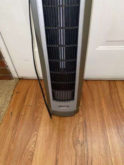 Lasko Oscillating Ceramic Tower Space Heater