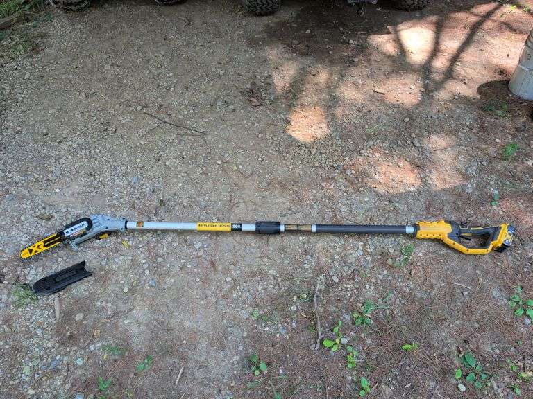 DeWalt brushless extended chain saw with battery