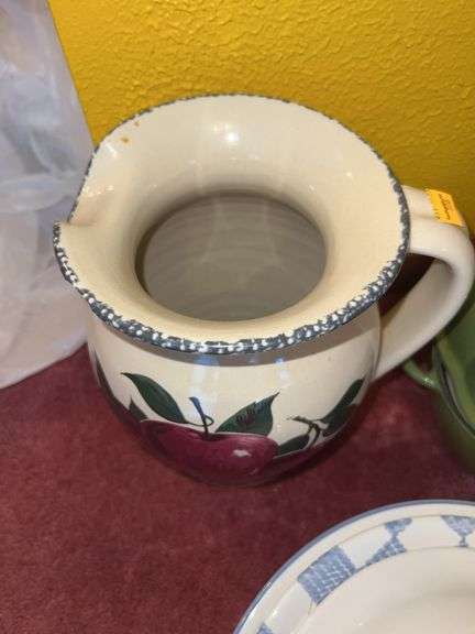 Pfaltsgraff Covered Casserole Dish, Cast Iron Green Pepper Cookware, Porcelain Pitcher
