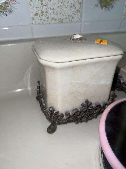 Bathroom Counter Contents