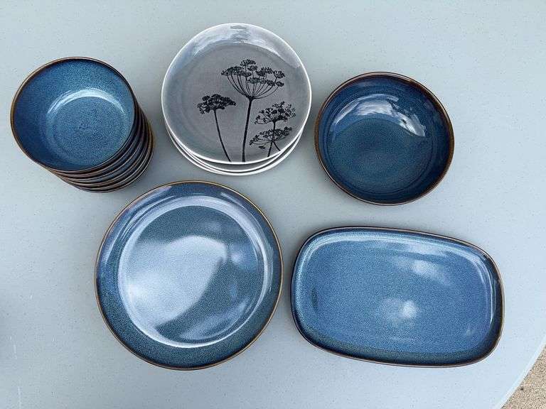 Reactive Glaze Stoneware Dinner Plates