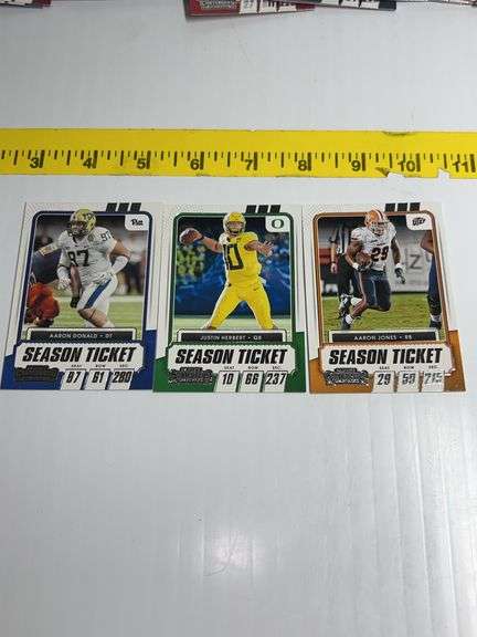 Assortment of Football Trading Cards