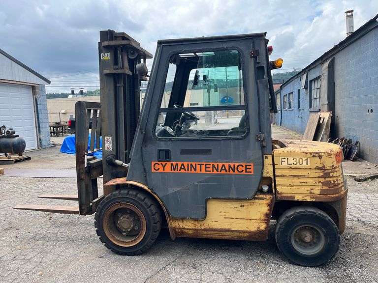 Cat CP30 Fork Truck