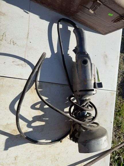 Milwaukee Chorded 5” Grinder