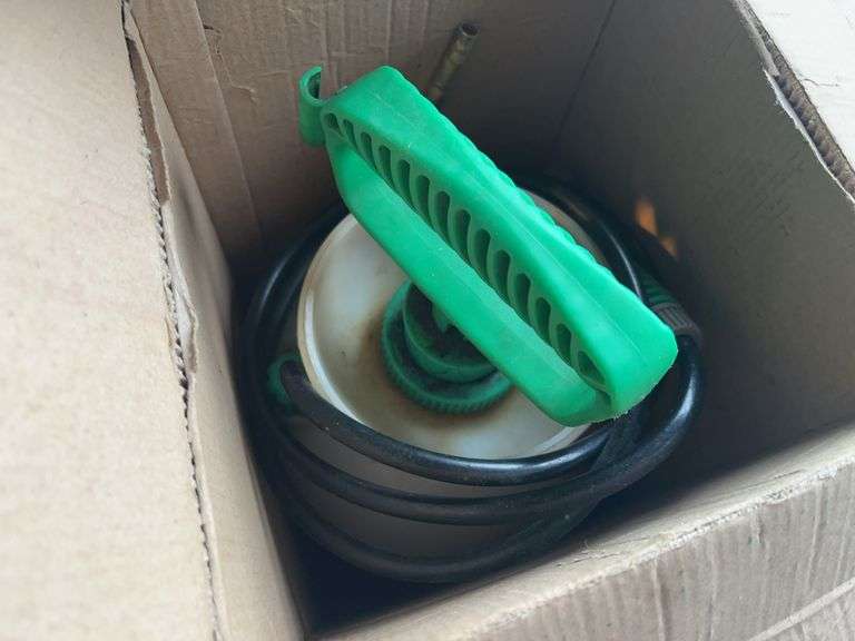 3 Lawn and Garden Sprayers