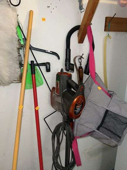 Contents of Wall