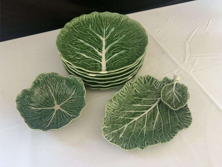 (6) Lg. Cabbage Plates, Bowl, and Serving Plate