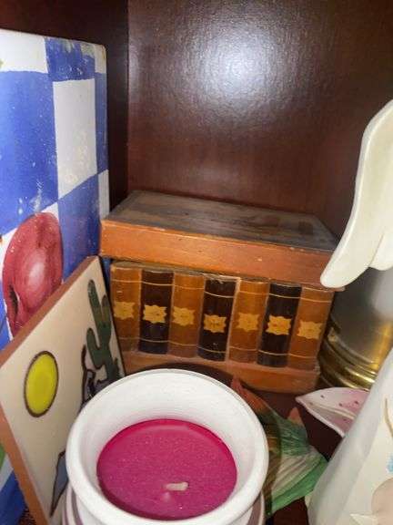Contents of Cabinet-Decor