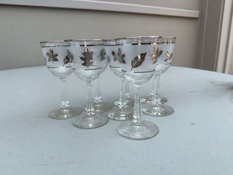 (8) Stemware Glasses
