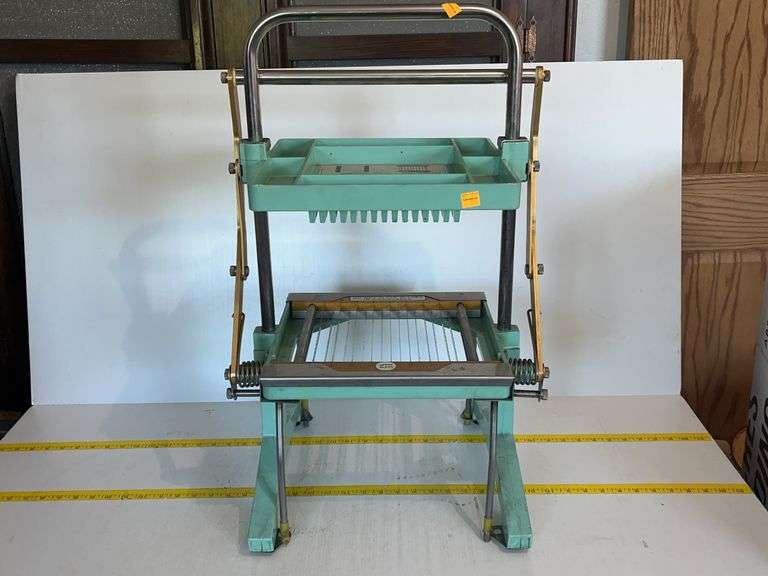 KutLett Model SKK-1 Lettuce Cutter