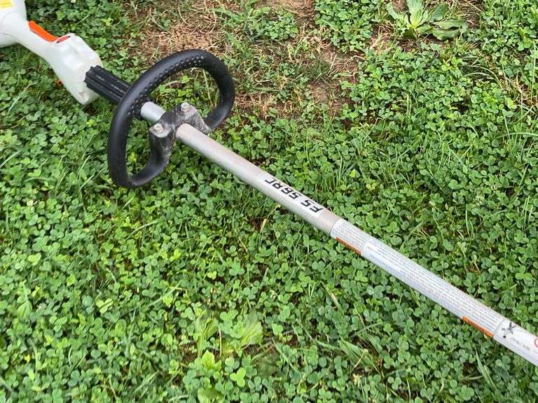 Stihl FS 56 RC Weedeater