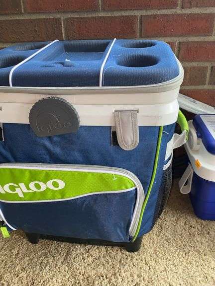 Igloo Mesh Wheeled Cooler, Donjoy Iceman Cooler