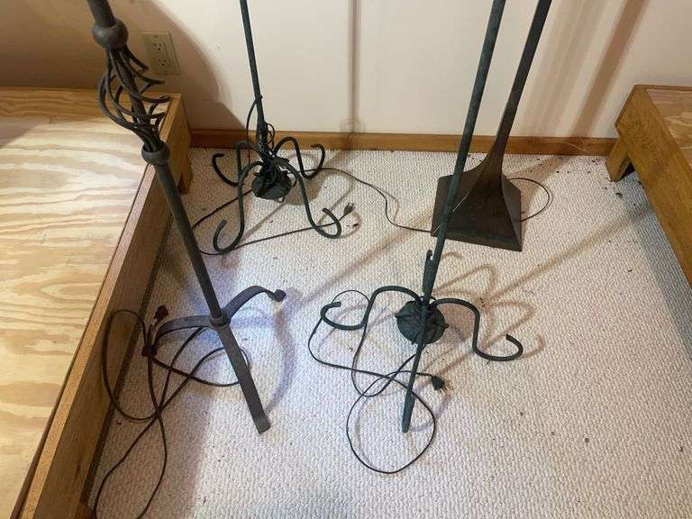 (4) decorative standing lamps