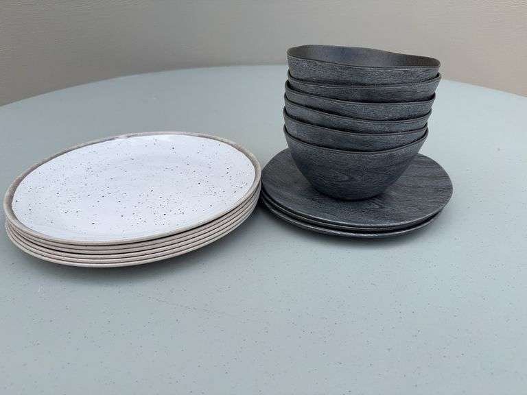 Nature One Planta Bowls and Tarhong Plates