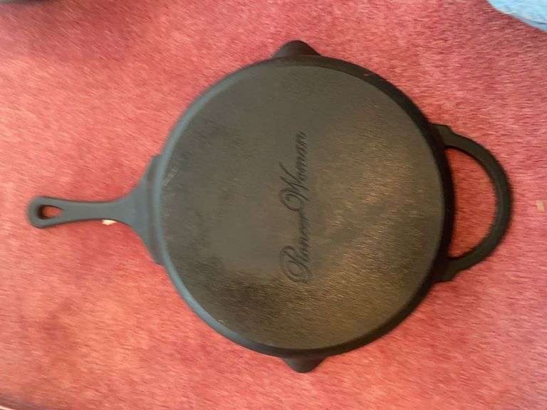 13” Pioneer Woman Cast Iron Skillet