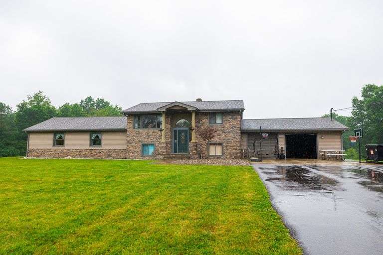 West Farmington Home
