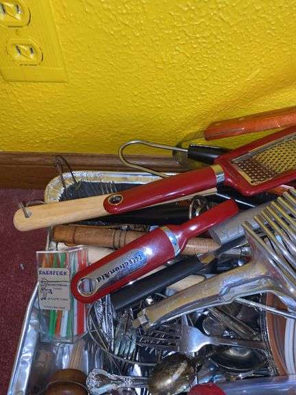 Assortment of Kitchen Utensils