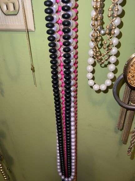 Assorted Women’s Costume Necklaces
