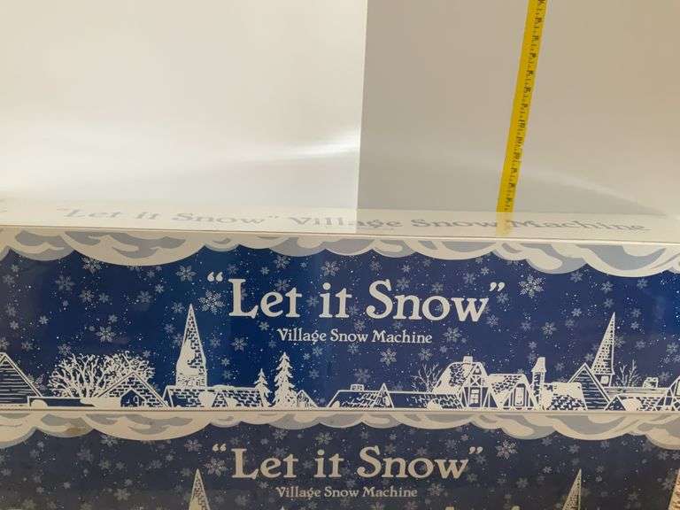 2 Battery Operated Snow Machines