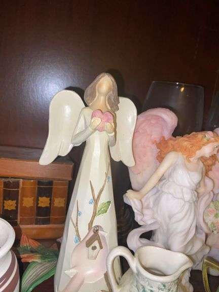 Contents of Cabinet-Decor