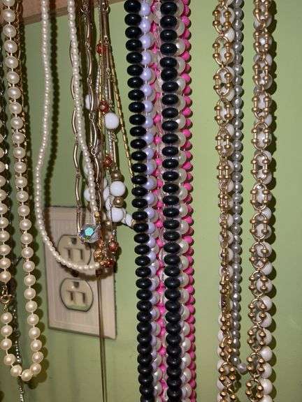 Assorted Women’s Costume Necklaces