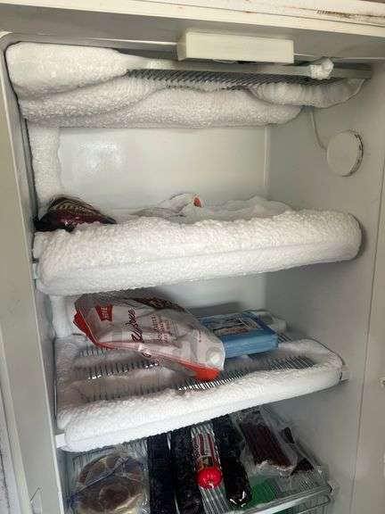 Hotpoint Upright Deep Freezer