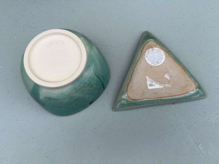 Simply Designz Bowls, Plater and other misc.