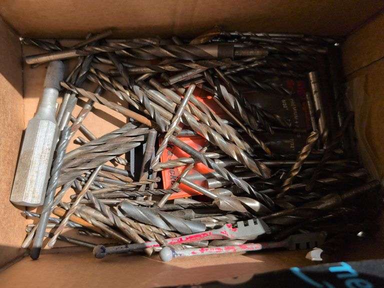 Assortment of drill bits - winged and more