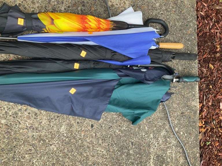 5 Umbrellas