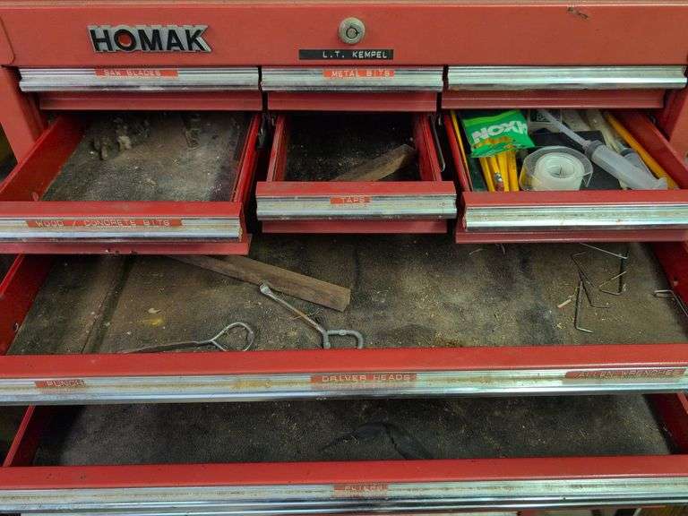 Homak 2-piece tool chest on wheels with contents