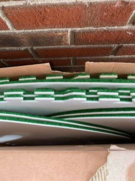 Club Champ Expand-a-Green Professional Quality Modular Putting Green