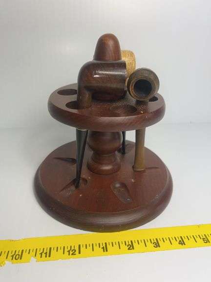 Pipe Stand with 3 Pipes