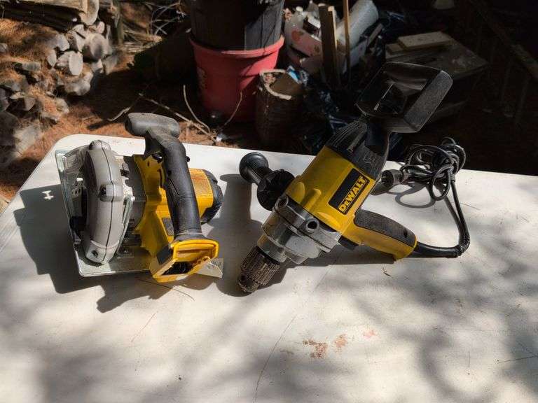 DeWalt 5.5" circular saw and power drill