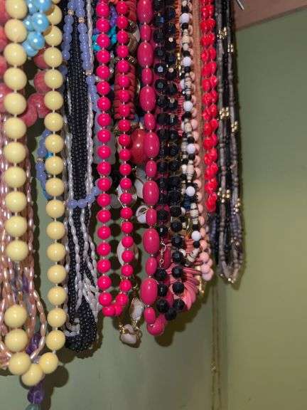 Assorted Women’s Costume Necklaces