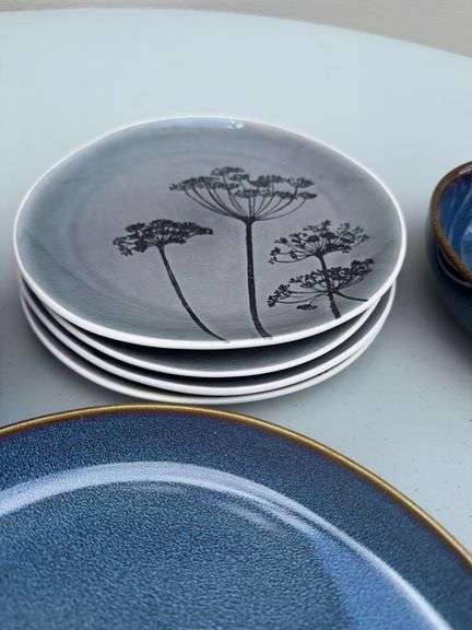 Reactive Glaze Stoneware Dinner Plates