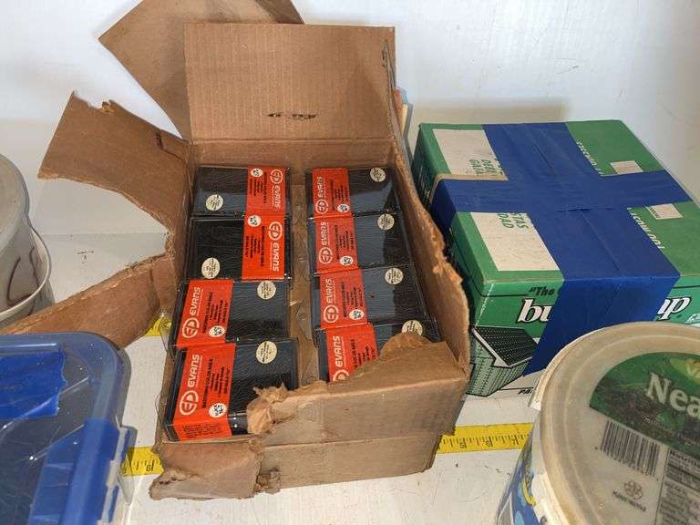 Roof Tacks, Box Nails, Regular Nails