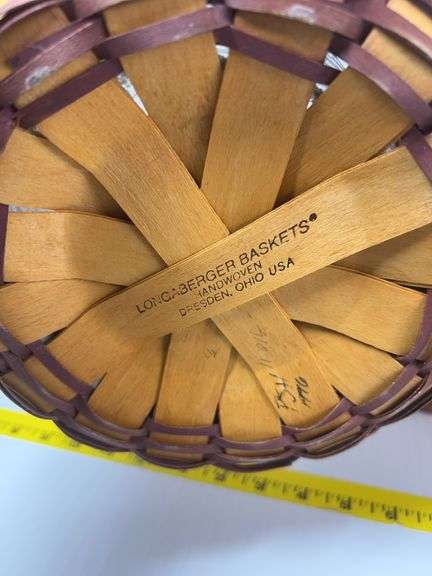 Longaberger Catch All Basket with Wooden Lid, Longaberger Round Basket with Leather Handles, Longabe