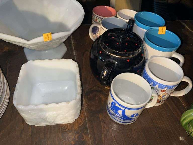 Assorted Glassware