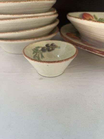 Williams Sonoma Dishware. (6) Bowls, (2) Serving Dishes, and Small Bowl