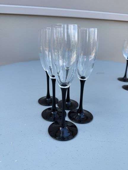 (22) Nocturne Wine Glasses