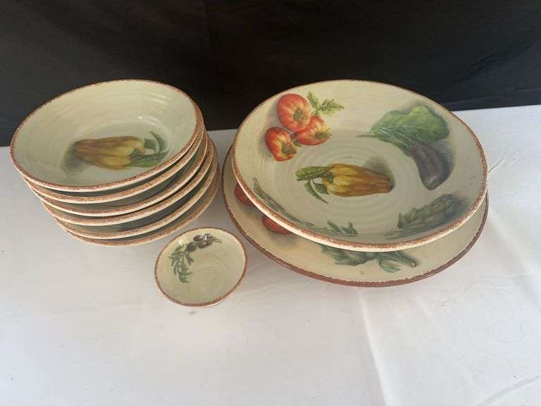 Williams Sonoma Dishware. (6) Bowls, (2) Serving Dishes, and Small Bowl