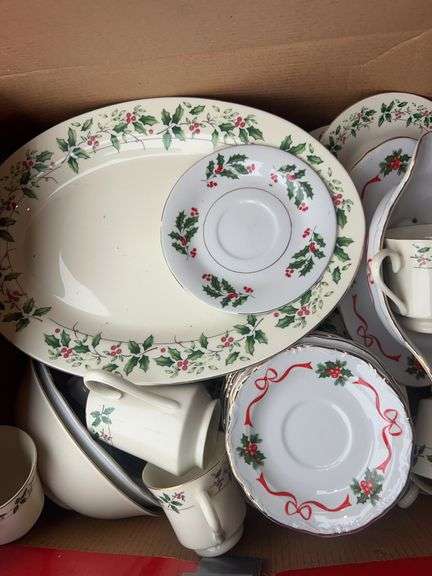 Celebrate the Season Holiday Traditions 45pc Dinnerware Set