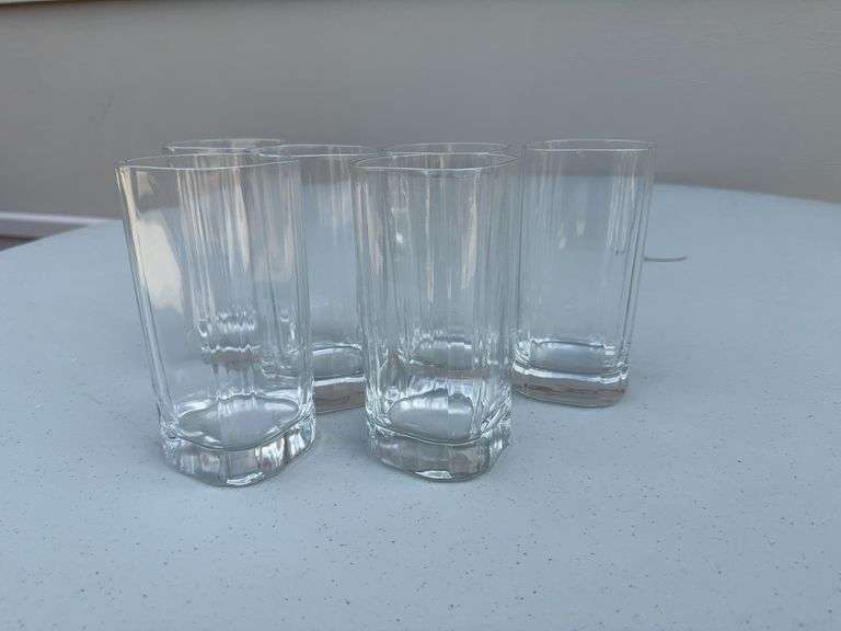 (13) Glasses