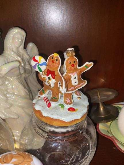 Contents of Cabinet-Decor
